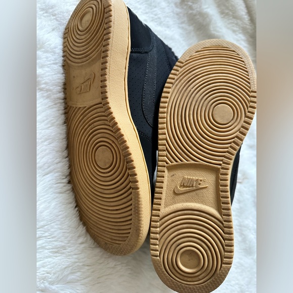 Brand new no tags Nike winter boys 7Y - Picture 8 of 8